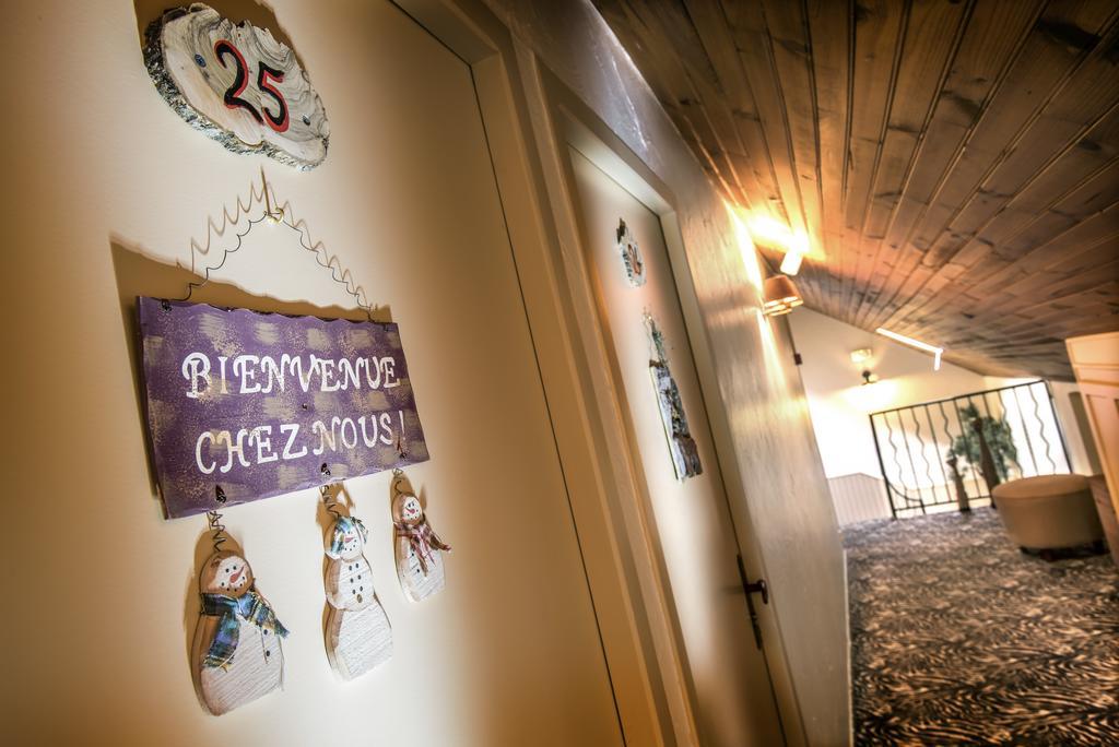 Hotel Le Rocher Blanc Albaret-Sainte-Marie ภายนอก รูปภาพ