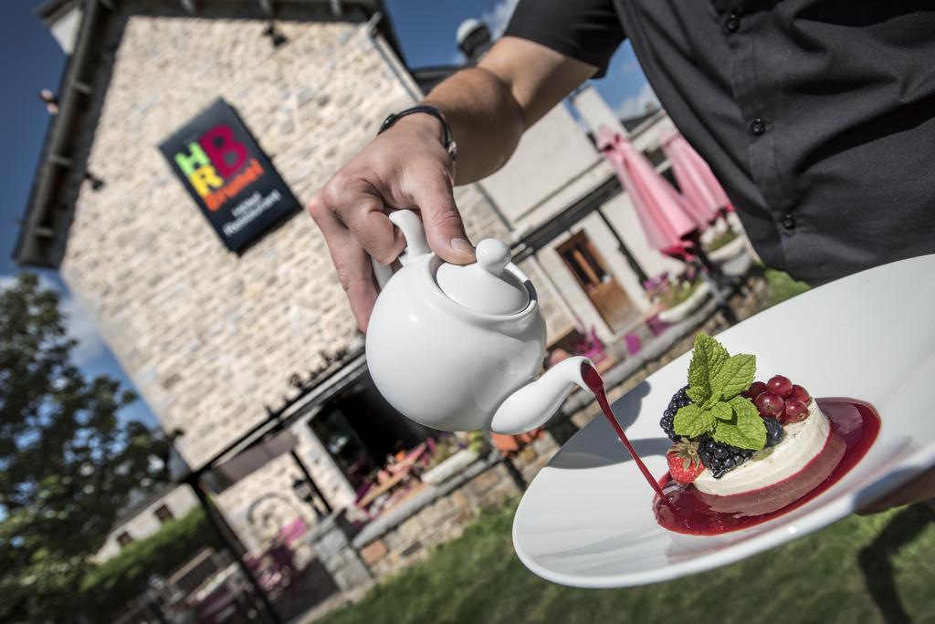 Hotel Le Rocher Blanc Albaret-Sainte-Marie ภายนอก รูปภาพ