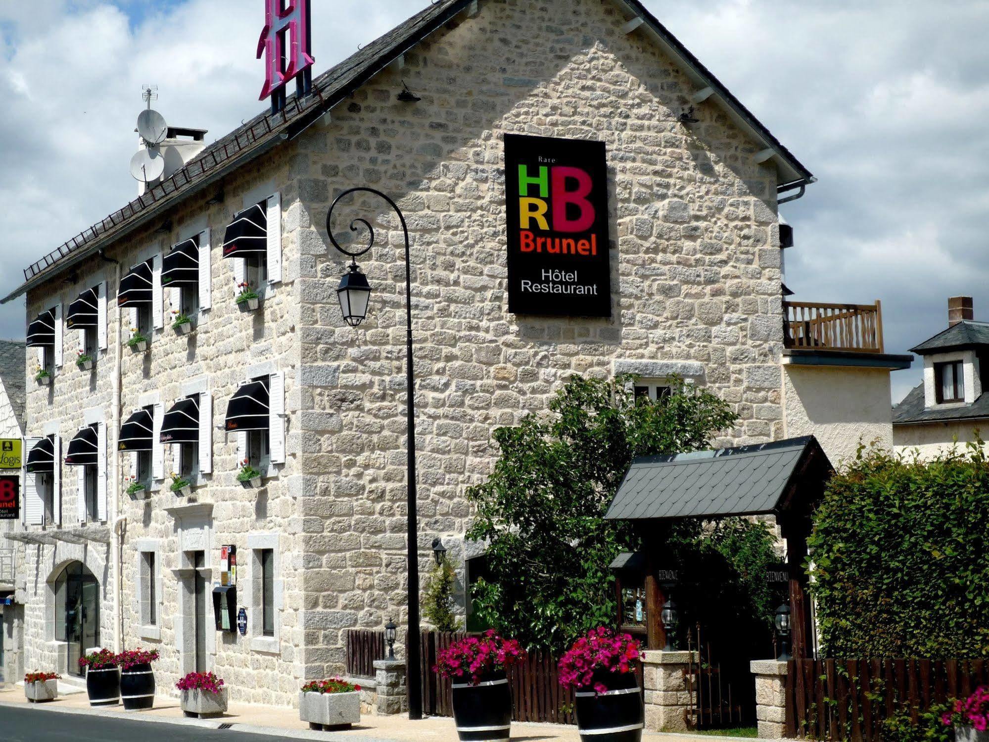 Hotel Le Rocher Blanc Albaret-Sainte-Marie ภายนอก รูปภาพ